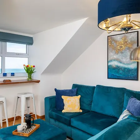 Blue Mist Apartment *