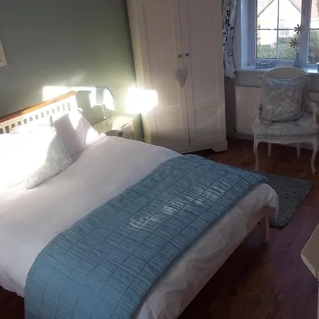 Bed & Breakfast Downsfield 5*
