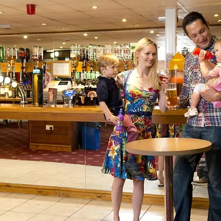 Campo de férias St. Ives Holiday Village 3*