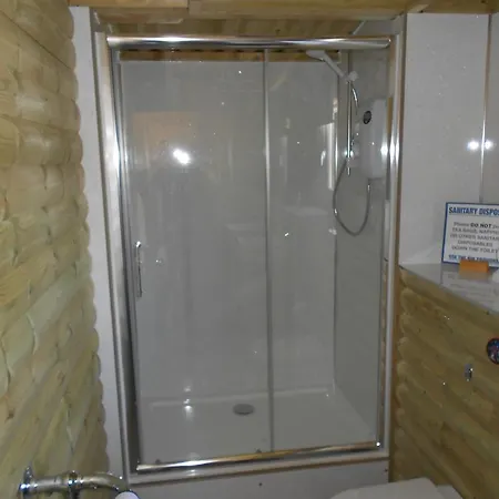 Downsfield 5*