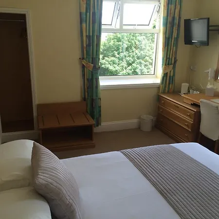Chy-An-Albany Hotel