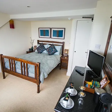 Atlantic Heights Guest house 4*