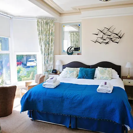 Blue Sky 4* St Ives (Cornwall)