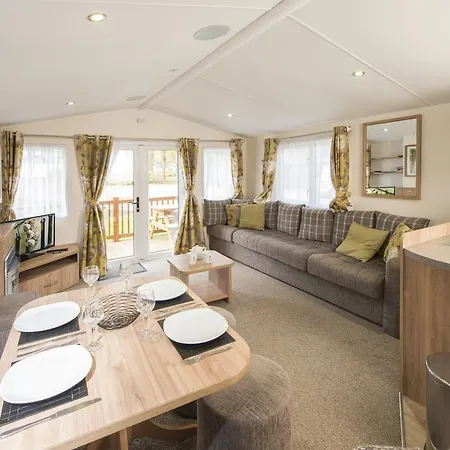 St. Ives Holiday Village 3*