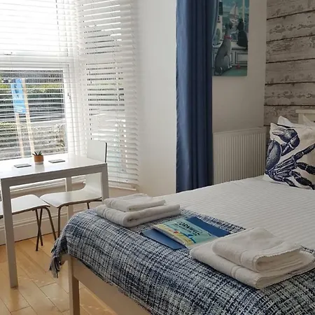 Guest house Saltwater 4*