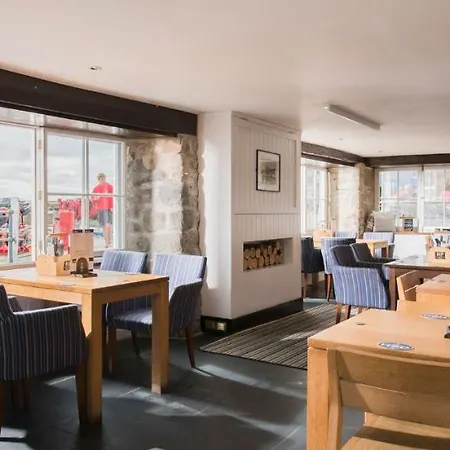 Inn Lifeboat *