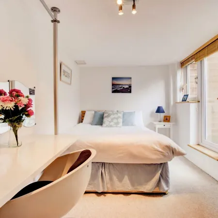 Apartment Tregenna B By Interhome