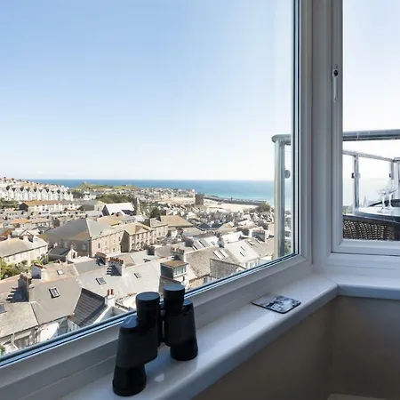 Ocean House 3*