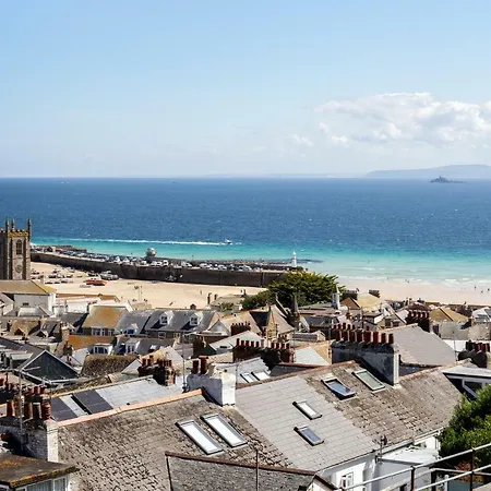 Ocean House St. Ives