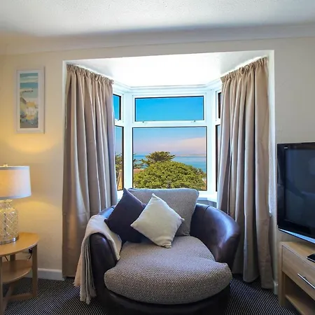 Holiday home Porthmeor *