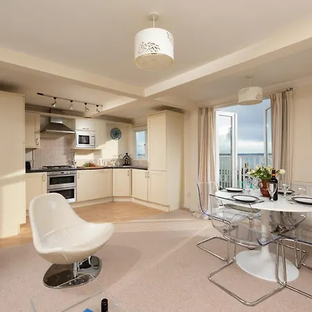 Waves Apartment, St Ives (Cornwall)