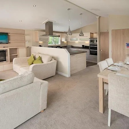 St. Ives Holiday Village 3*