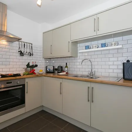 21 Carthew Court Holiday home *