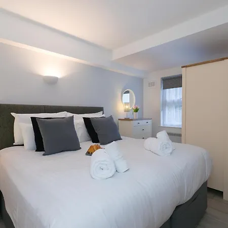 Holiday home 21 Carthew Court