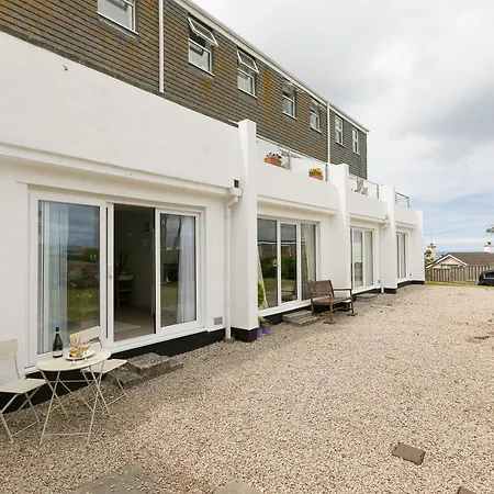 Holiday home 21 Carthew Court *