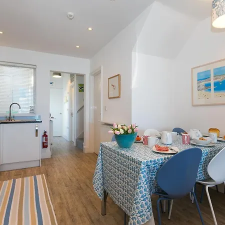 Seacrest 1 * St Ives (Cornwall)